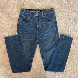 Abercrombie & Fitch High Rise Skinny Ankle Jean